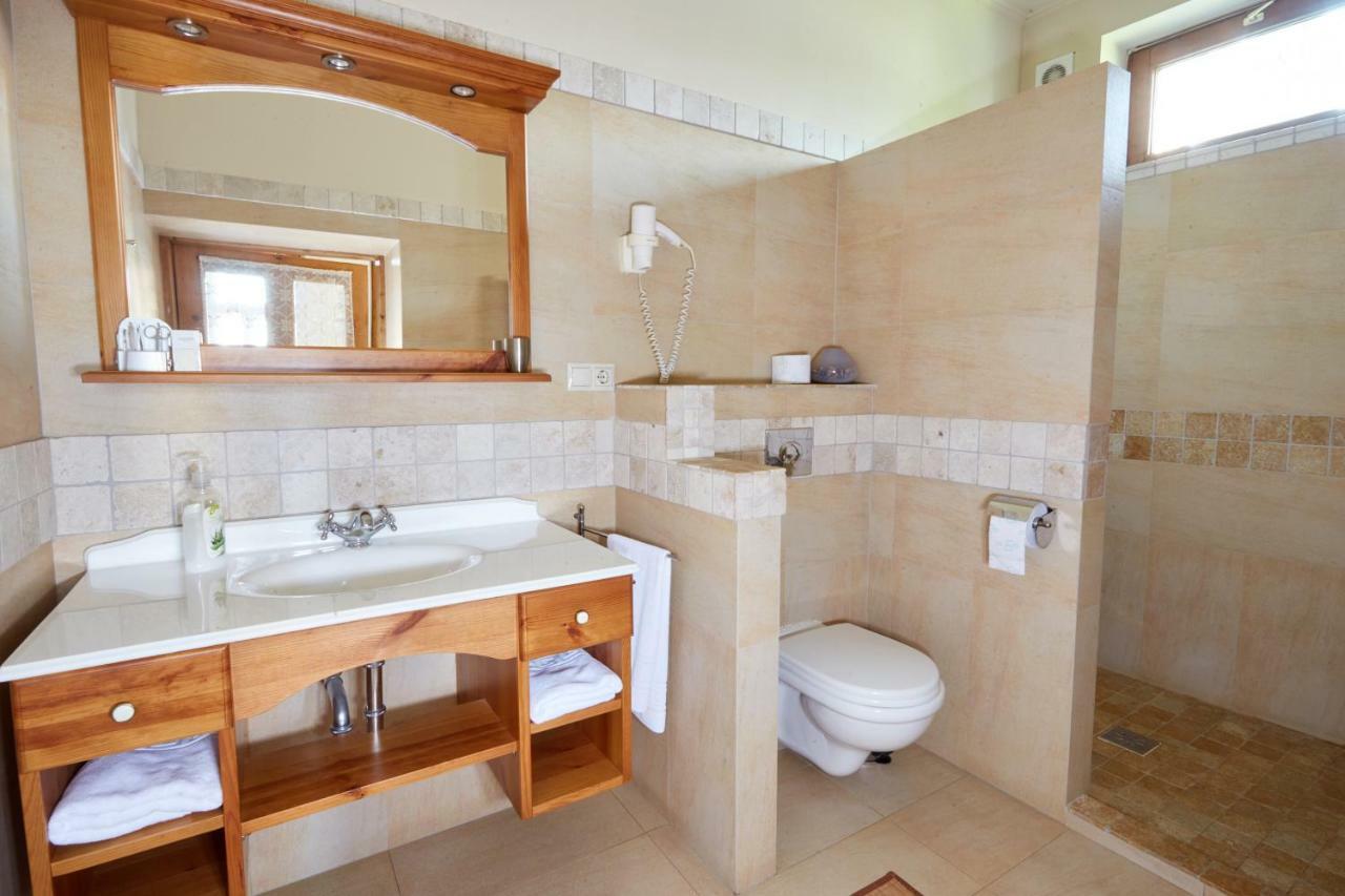 Sarok Vendégház Villány Exterior foto